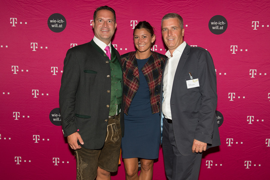 T-Mobile Magenta Night Alpbach