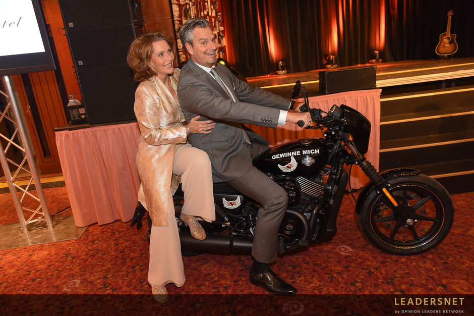 Große Harley-Davidson Charity-Gala