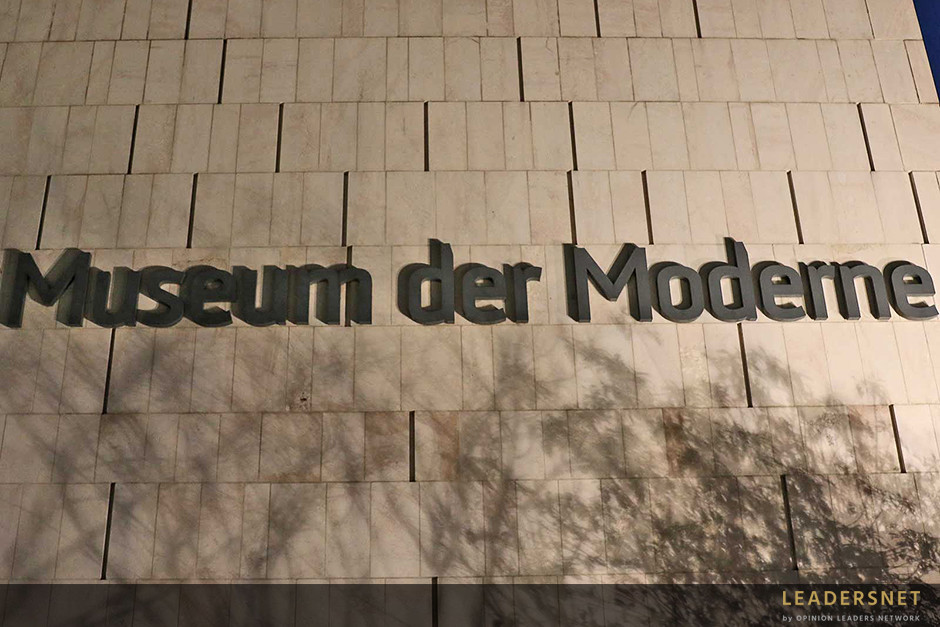 Präsentation der Werbeflächen in den Altstadtgaragen & Ausstellung Oskar Kokoschka im Museum der Moderne