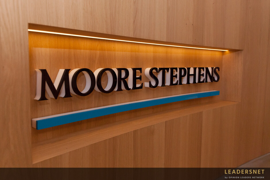 Moore Stephens - Angriff aus dem Nirgendwo