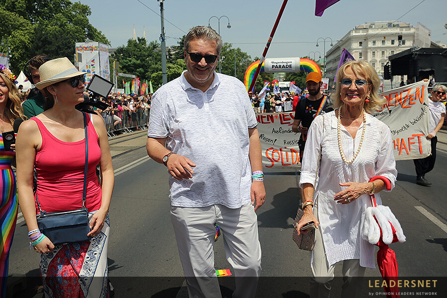 Wiener Regenbogenparade