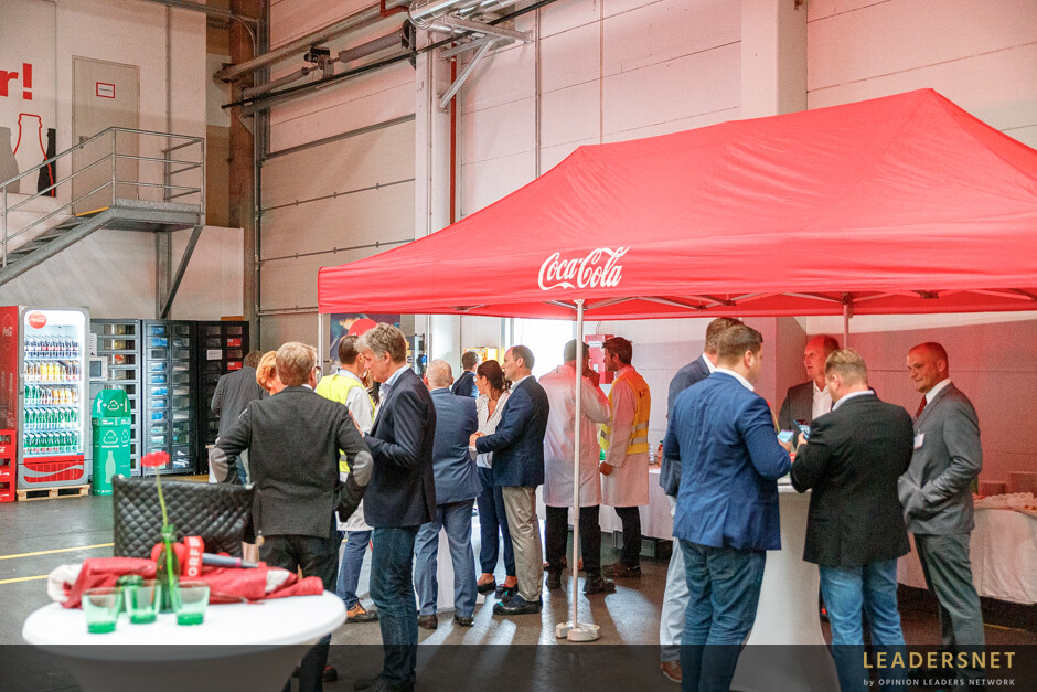 Inbetriebnahme der Photovoltaikanlage bei Coca-Cola