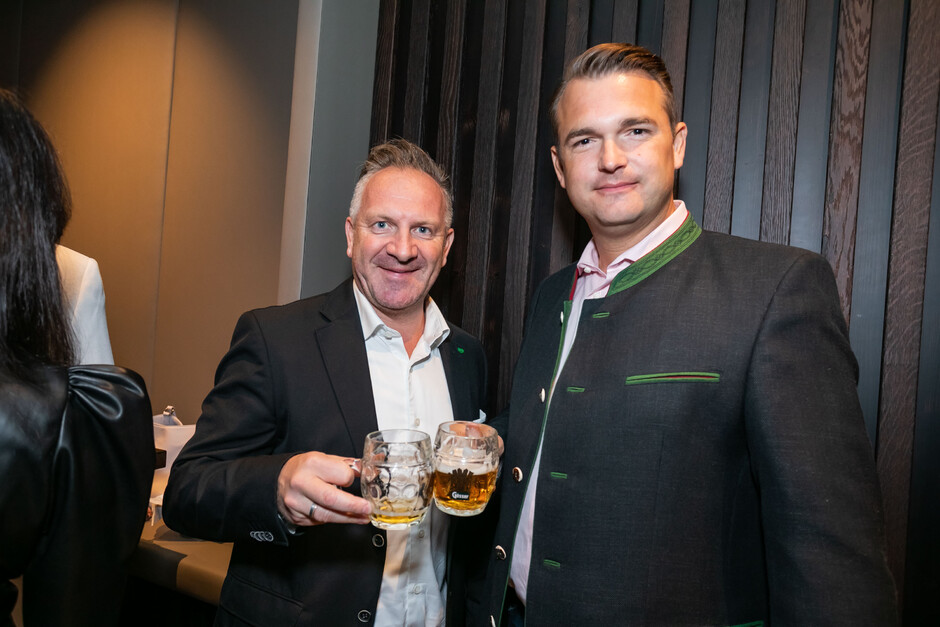 Eröffnung Gösser Bräu Graz mit 1. Bier- & Schnapsbar Österreichs