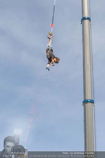 Promi Bungee Jumping