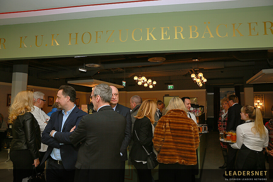 Eröffnungsfeier - Gerstner K.u.K Hofzuckerbäcker im Auhofcenter