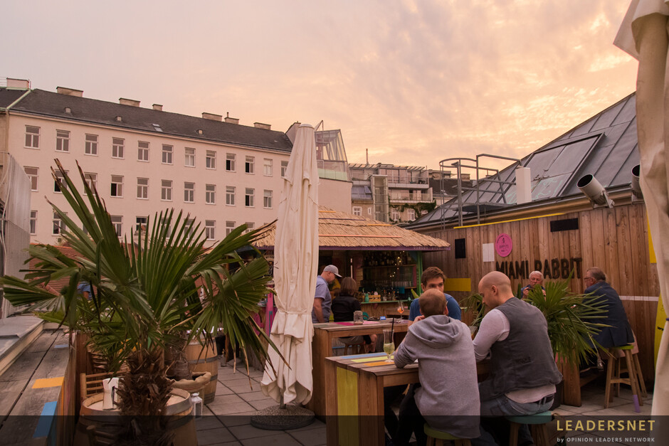 Rooftop-Bar Barfly - Cafe Leopold