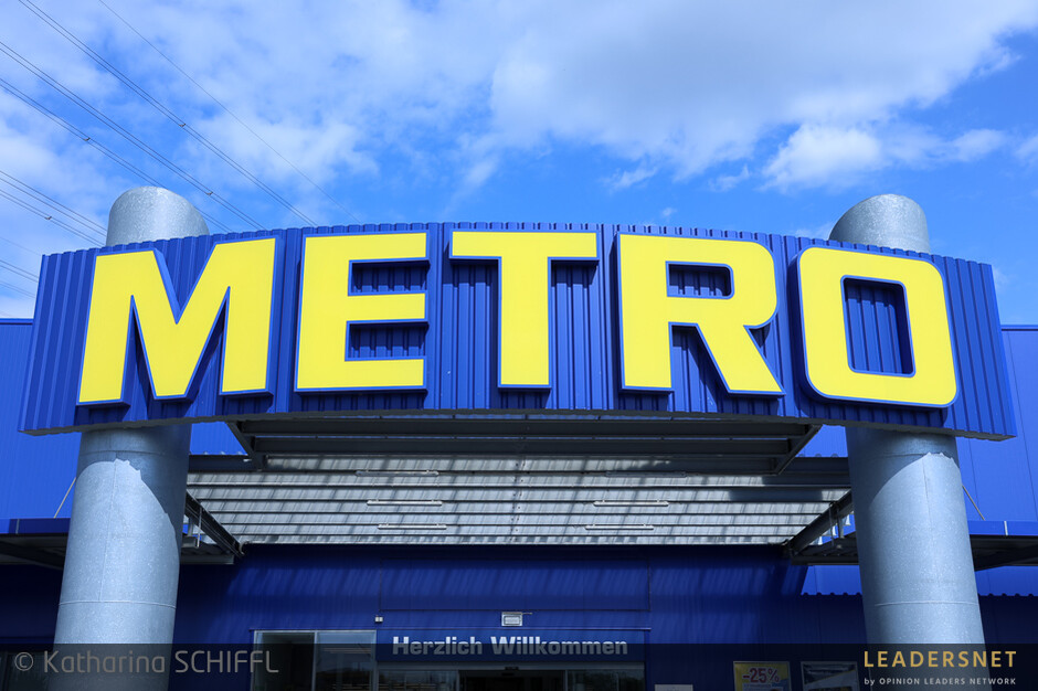 Übergabe Guide Michelin Plakette an Metro Cash & Carry