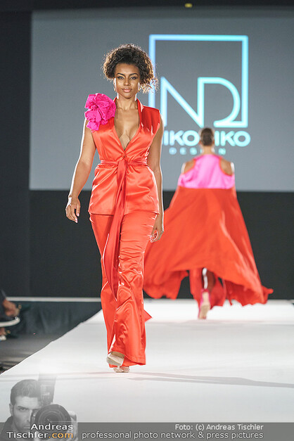 Niko Niko Show - Vienna Fashion Week