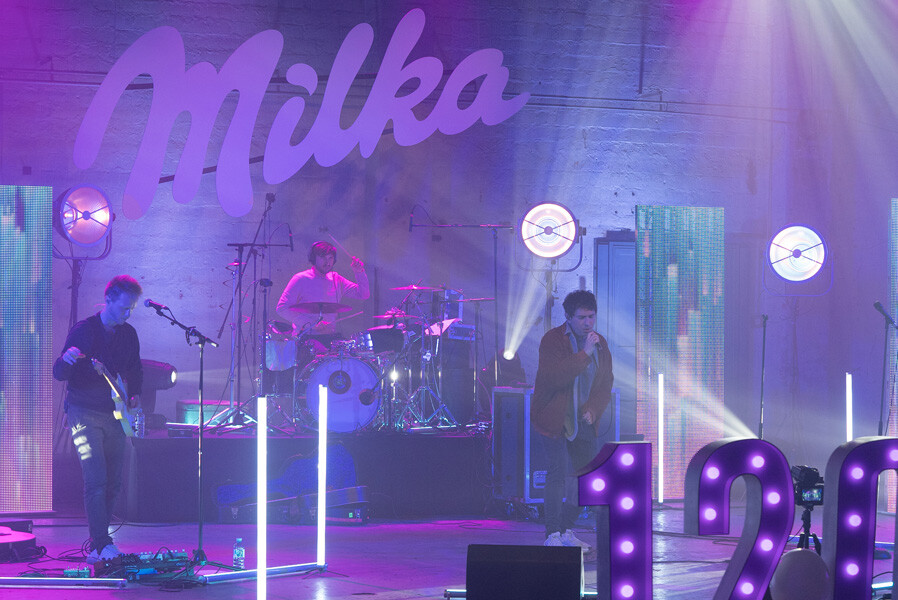 120 Jahre Milka – Livekonzert mit Julia Le Play