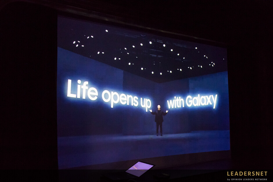 Samsung Galaxy Unpacked Event - Get ready to unfold