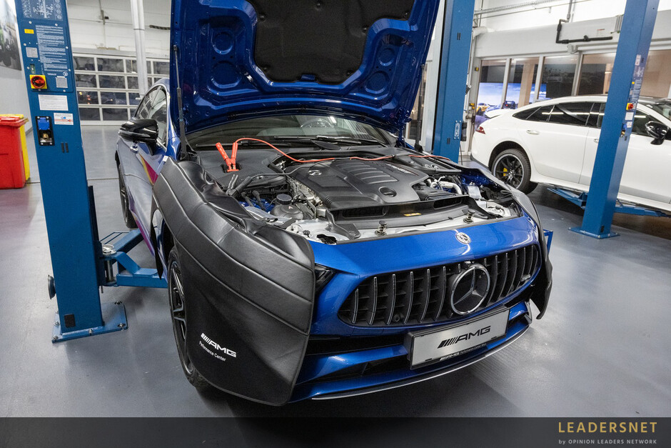 Sneak Preview des neuen Mercedes AMG SL