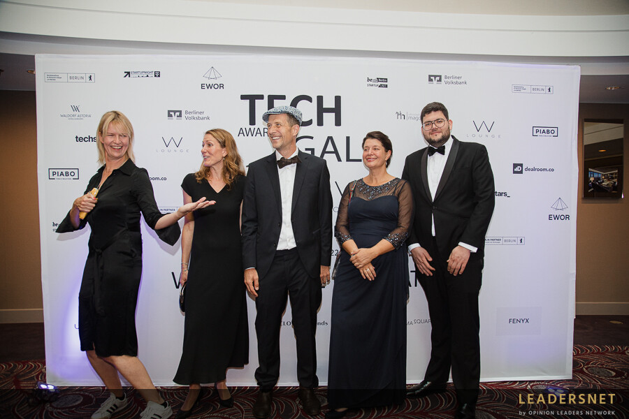 Tech Awards Gala by WLOUNGE - Women Drive Innovation