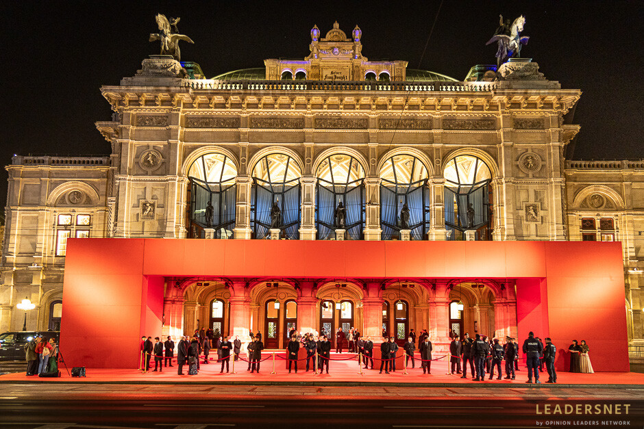 Wiener Opernball - Red Carpet