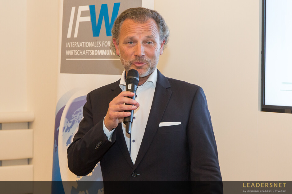 IFWK-Pressestunde mit wiiw-Direktor Dr. Holzner
