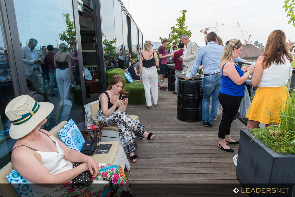 SOMMERHOCH – The Rooftop After Work Party