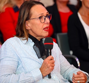 Radio Wien - Talk im Turm - Wem können wir noch Vertrauen?