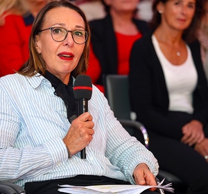 Radio Wien - Talk im Turm - Wem können wir noch Vertrauen?