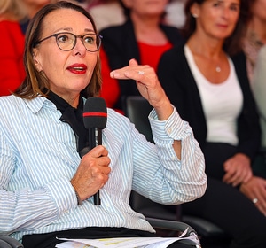Radio Wien - Talk im Turm - Wem können wir noch Vertrauen?