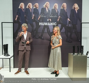 Humanic x Silvia Schneider und Kunstausstellung