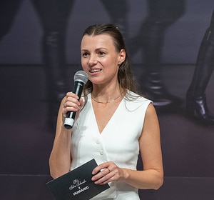 Humanic x Silvia Schneider und Kunstausstellung