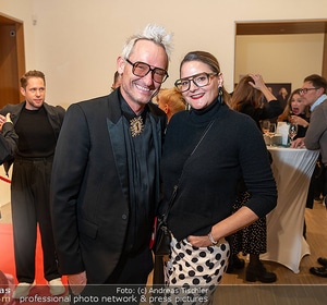 Humanic x Silvia Schneider und Kunstausstellung