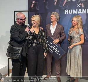 Humanic x Silvia Schneider und Kunstausstellung