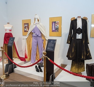 Humanic x Silvia Schneider und Kunstausstellung