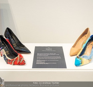 Humanic x Silvia Schneider und Kunstausstellung