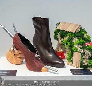 Humanic x Silvia Schneider und Kunstausstellung