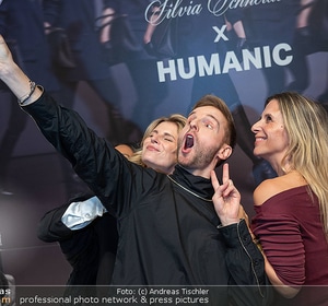 Humanic x Silvia Schneider und Kunstausstellung