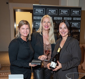 Humanic x Silvia Schneider und Kunstausstellung