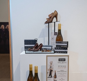 Humanic x Silvia Schneider und Kunstausstellung